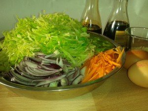 Finely shredded vegetables and other ingredients