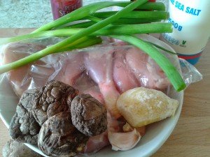 Ingredients: chicken, mushrooms, ginger, spring onions