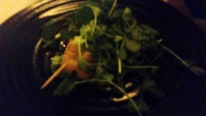 3 fried scallops with lots of pea shoots and well flavoured mashed peas and bacon