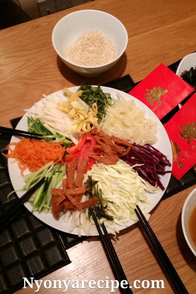 My vegetarian Yee Sang - a healthy and low calorie salad to celebrate Chinese New. Year