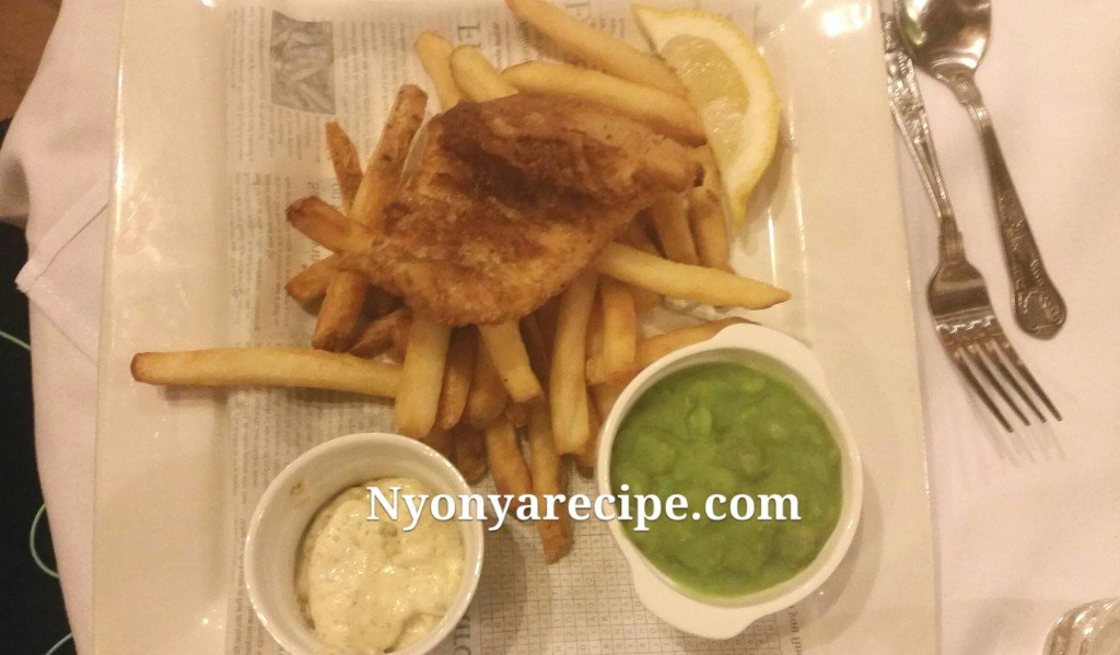 Fish and Chips with Mushy Peas and Tartare Sauce
